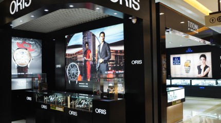  西夏萬達百貨巍雅斯名表城隆重開業(yè)，全新亮相